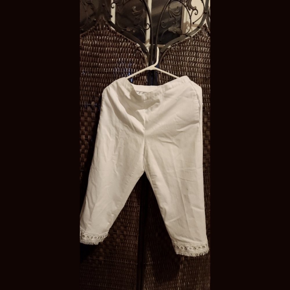 Classic fit capri